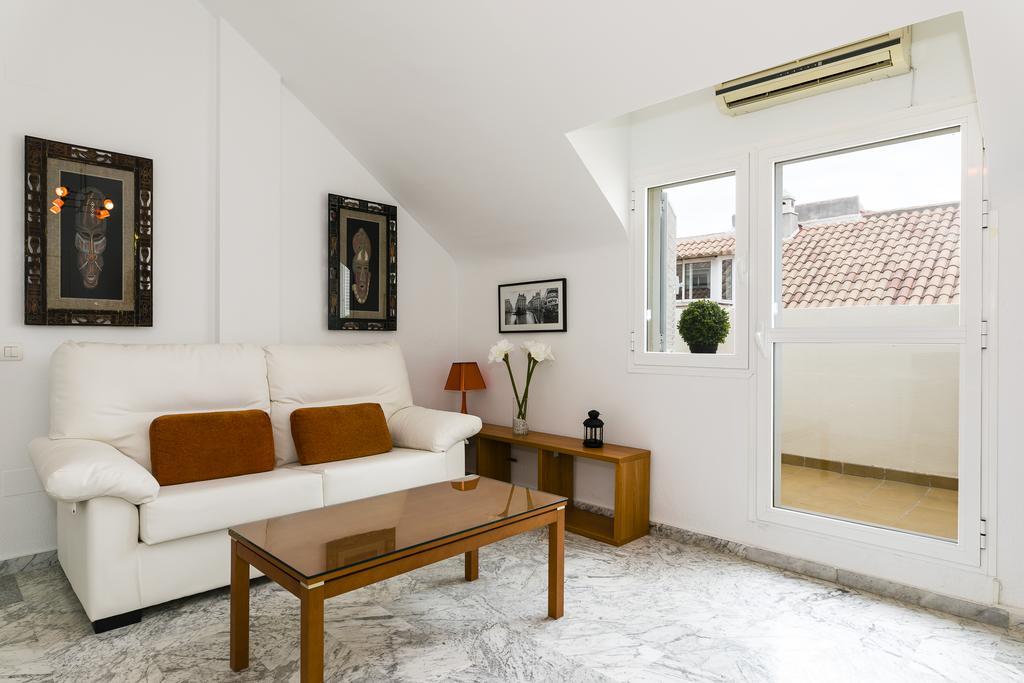 Weforyou Real Del Tivoli Two Rooms Benalmadena Bagian luar foto