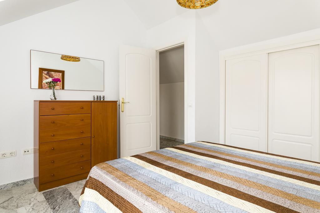 Weforyou Real Del Tivoli Two Rooms Benalmadena Bagian luar foto