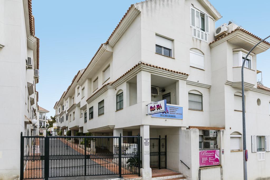 Weforyou Real Del Tivoli Two Rooms Benalmadena Bagian luar foto