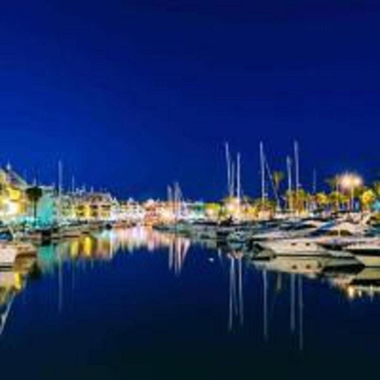 Weforyou Real Del Tivoli Two Rooms Benalmadena Bagian luar foto